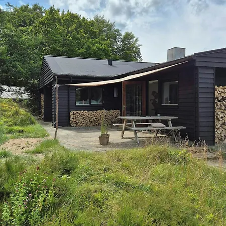 70s House With Design, Soul, And Rustic Details